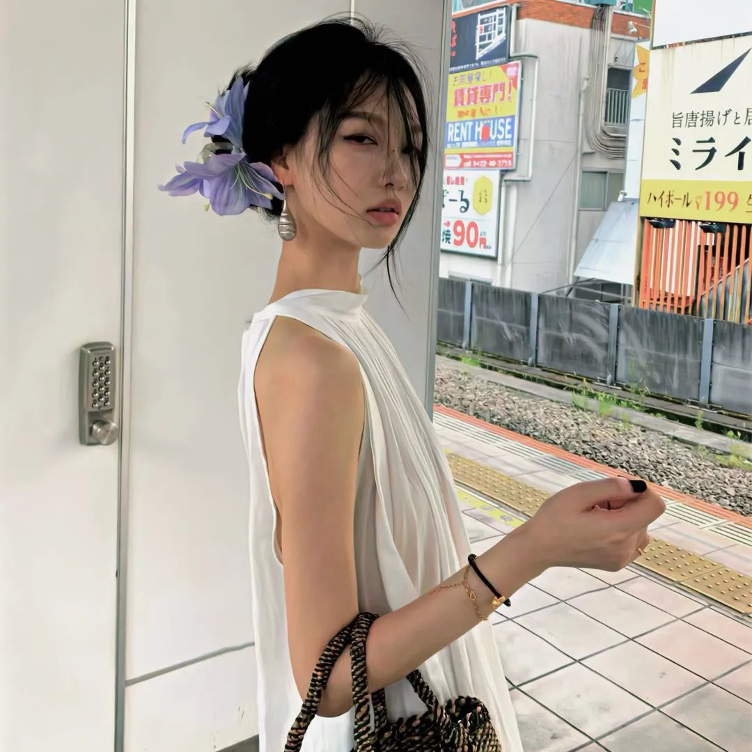 谢绿茶不嫁之恩校花正在我怀里